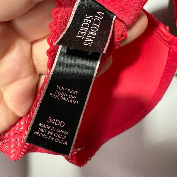 Victoria’s Secret Very Sexy Push-Up Bra 34DD Red Lace Mesh Underwire Adjustable - Picture 7 of 7